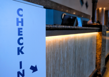 Com check-in digital, hóspede pode chegar a hotel com ficha preenchida