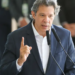 Haddad critica privatização da Sabesp e promete rever contrato se eleito em SP: "Lambança"