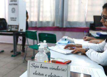Eleições 2026: eleitor pode se inscrever para ser mesário voluntário